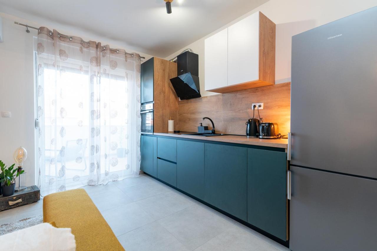 Kamarin Apartment Trogir Luaran gambar