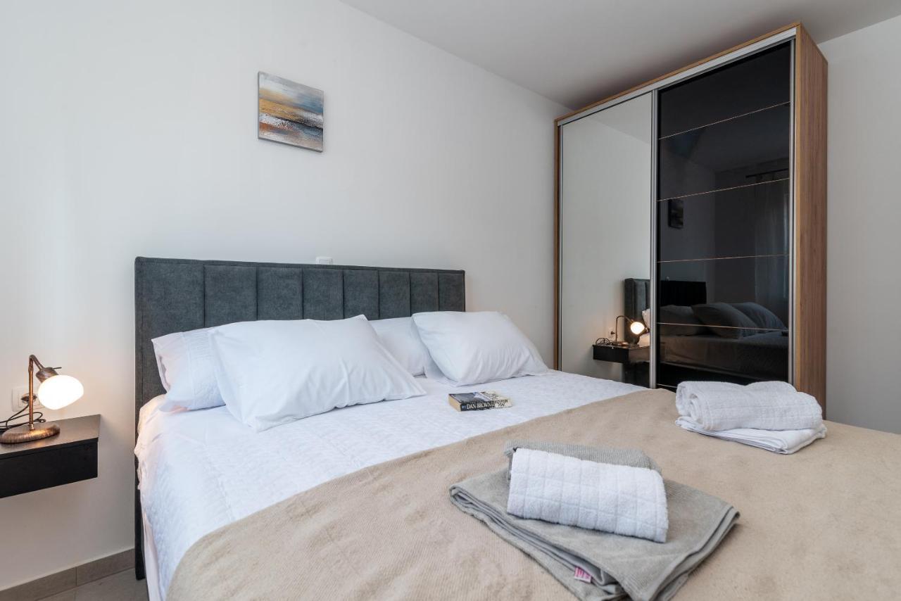 Kamarin Apartment Trogir Luaran gambar