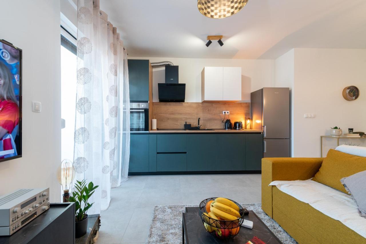 Kamarin Apartment Trogir Luaran gambar